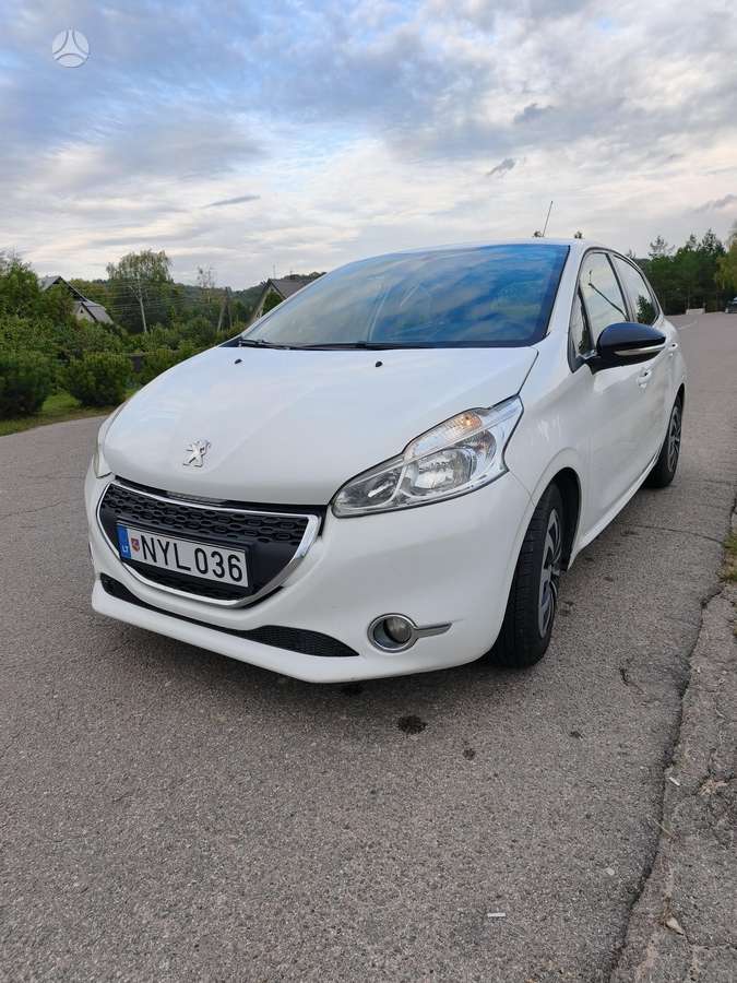 Peugeot 208 - 6