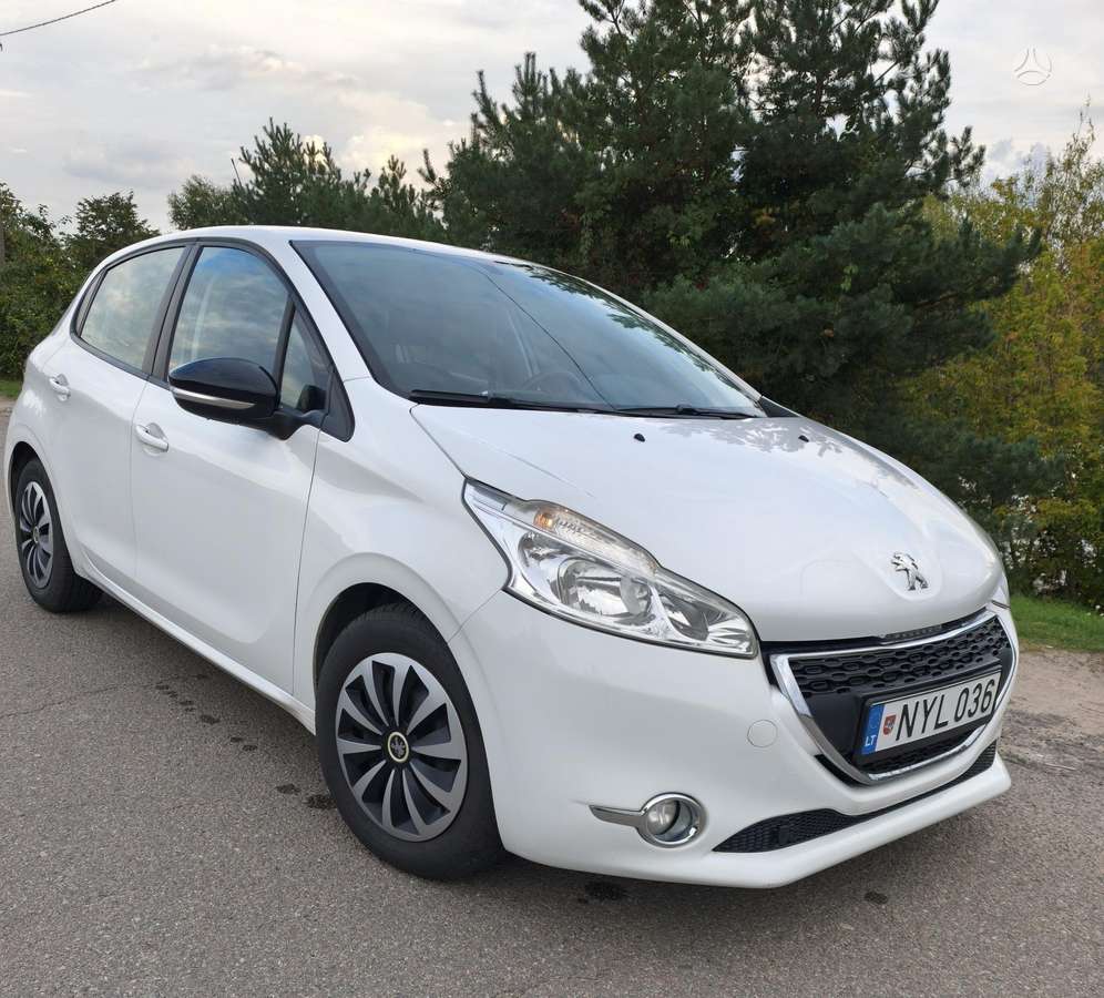 Peugeot 208 - 7