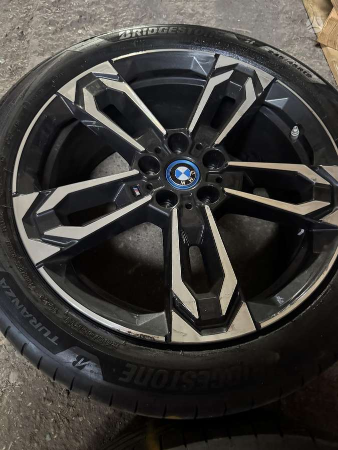 BMW X1, lengvojo lydinio, R19