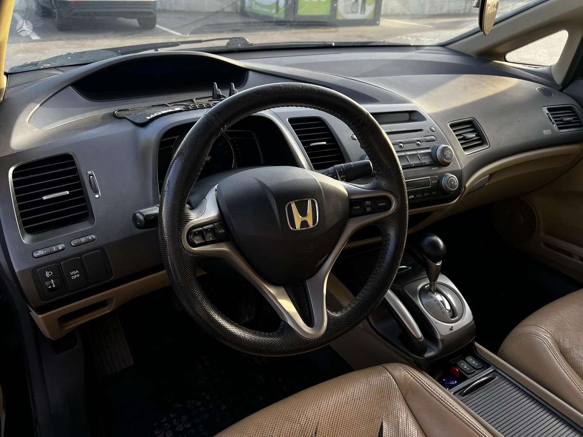 Honda Civic - 9