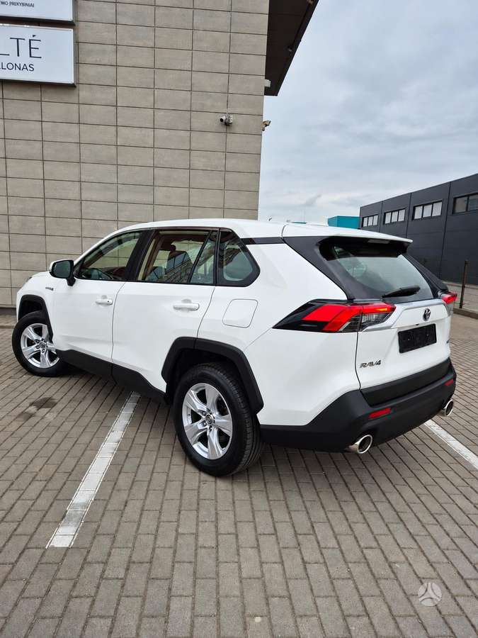 Toyota RAV4 - 3