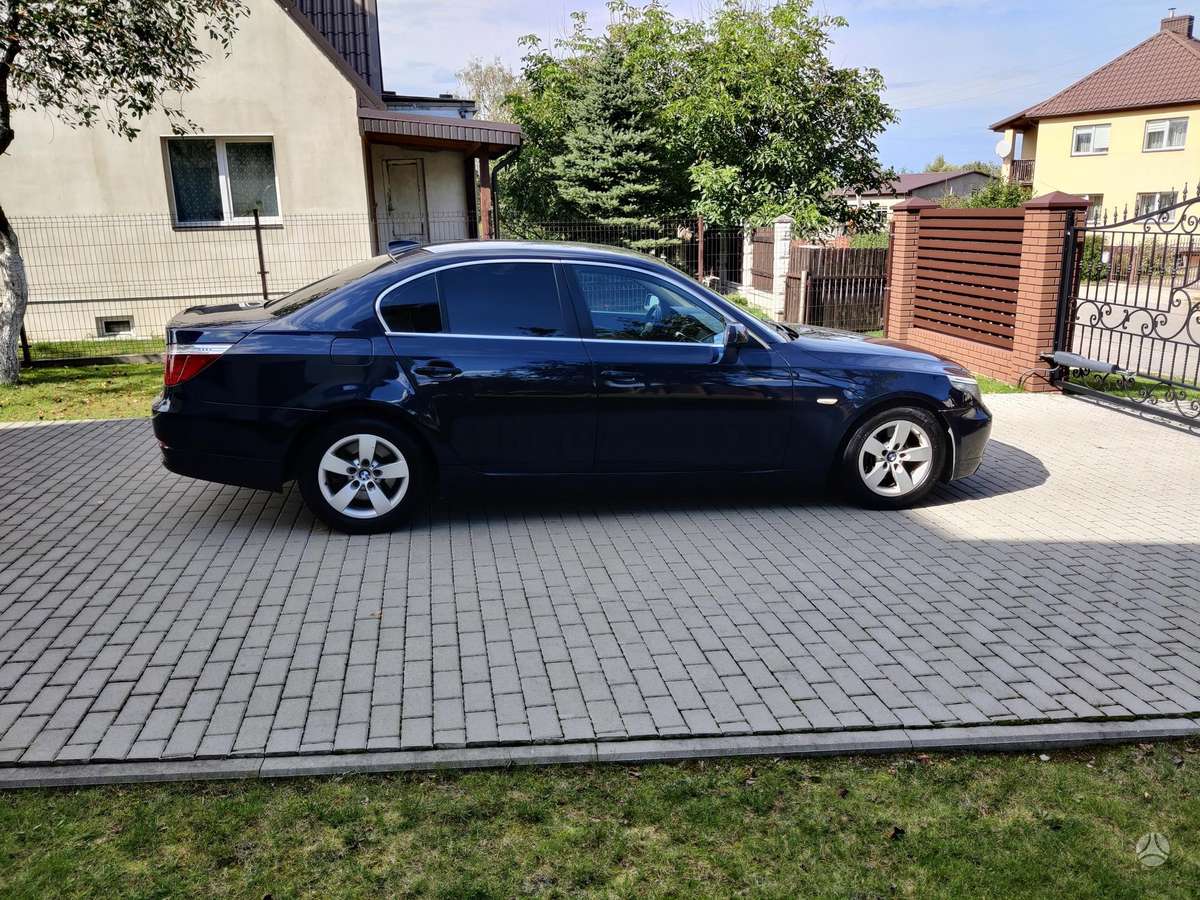 BMW 525, 3.0 l., Седан