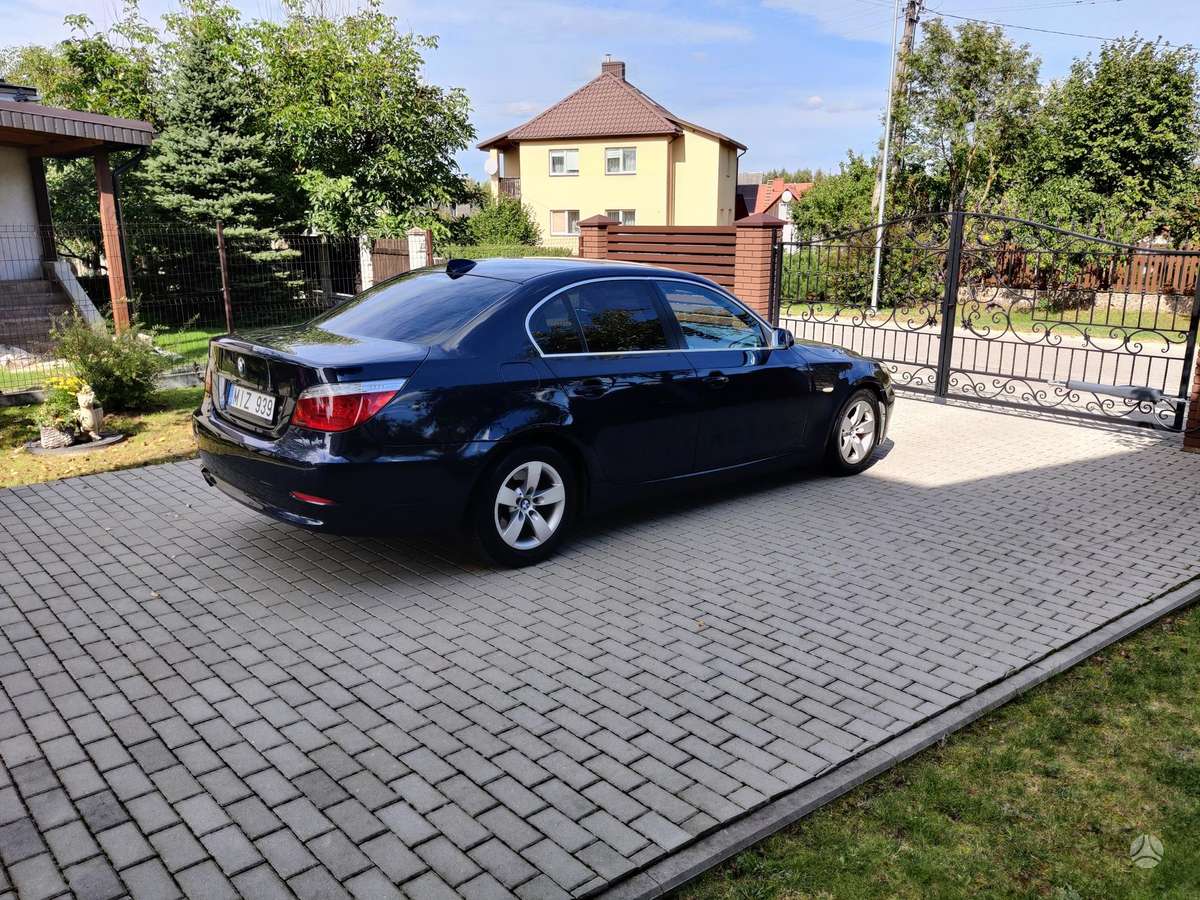 BMW 525, 3.0 l., Седан