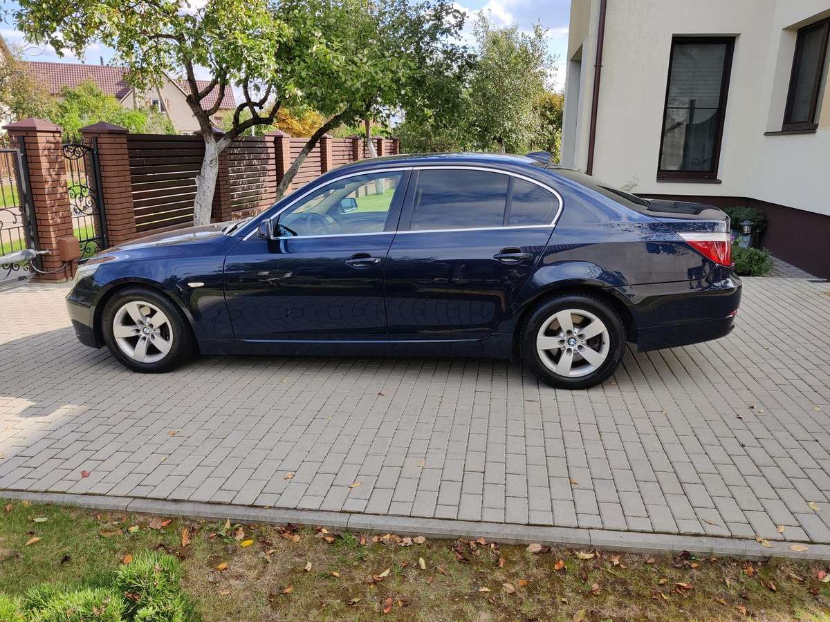 BMW 525, 3.0 l., Седан