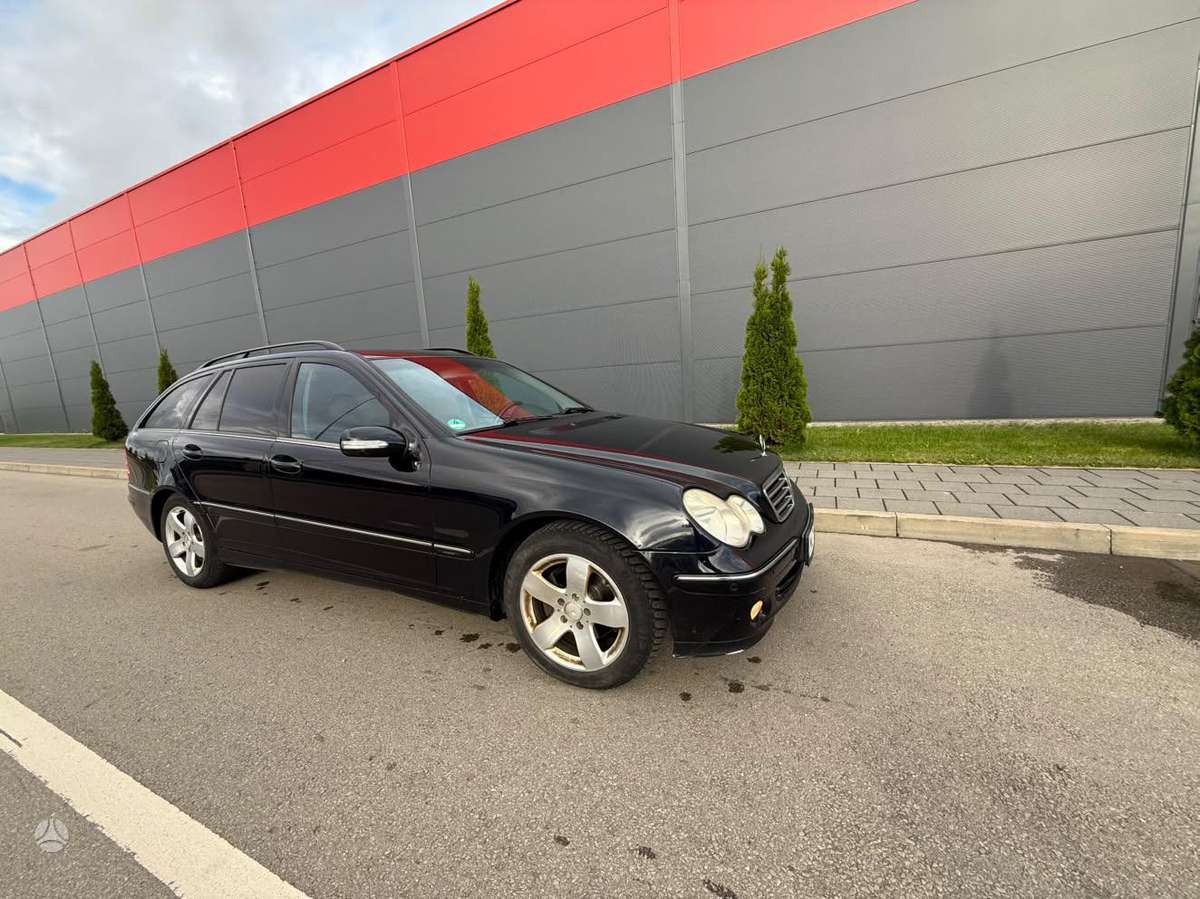 Mercedes-Benz C220 - 2