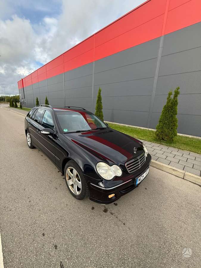 Mercedes-Benz C220 - 3