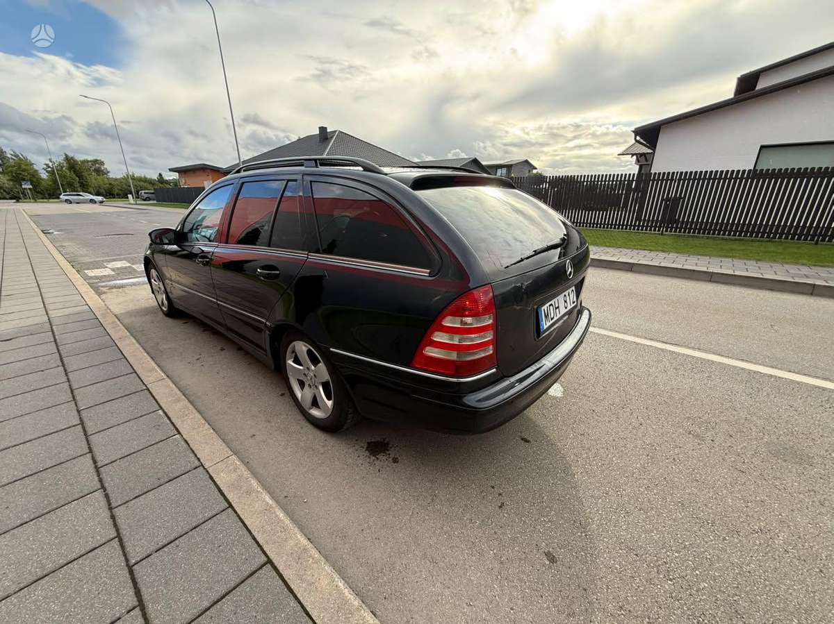 Mercedes-Benz C220 - 6
