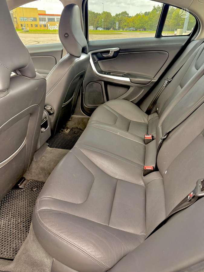 Volvo S60 - 7