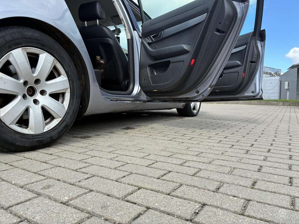 Audi A6, 3.1 l., Седан