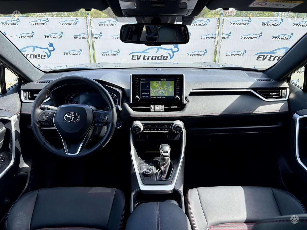 Toyota RAV4 - 5
