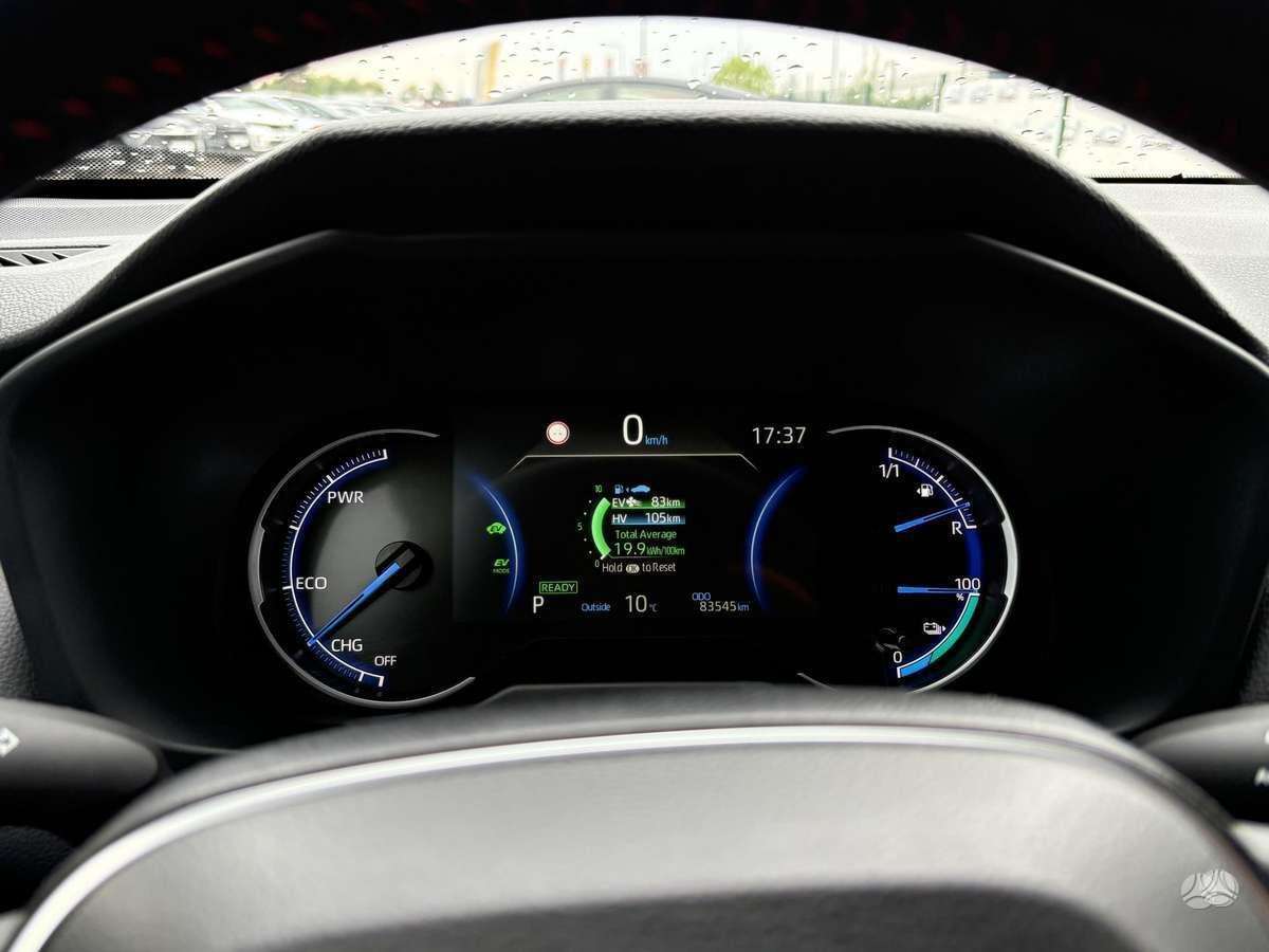 Toyota RAV4 - 6