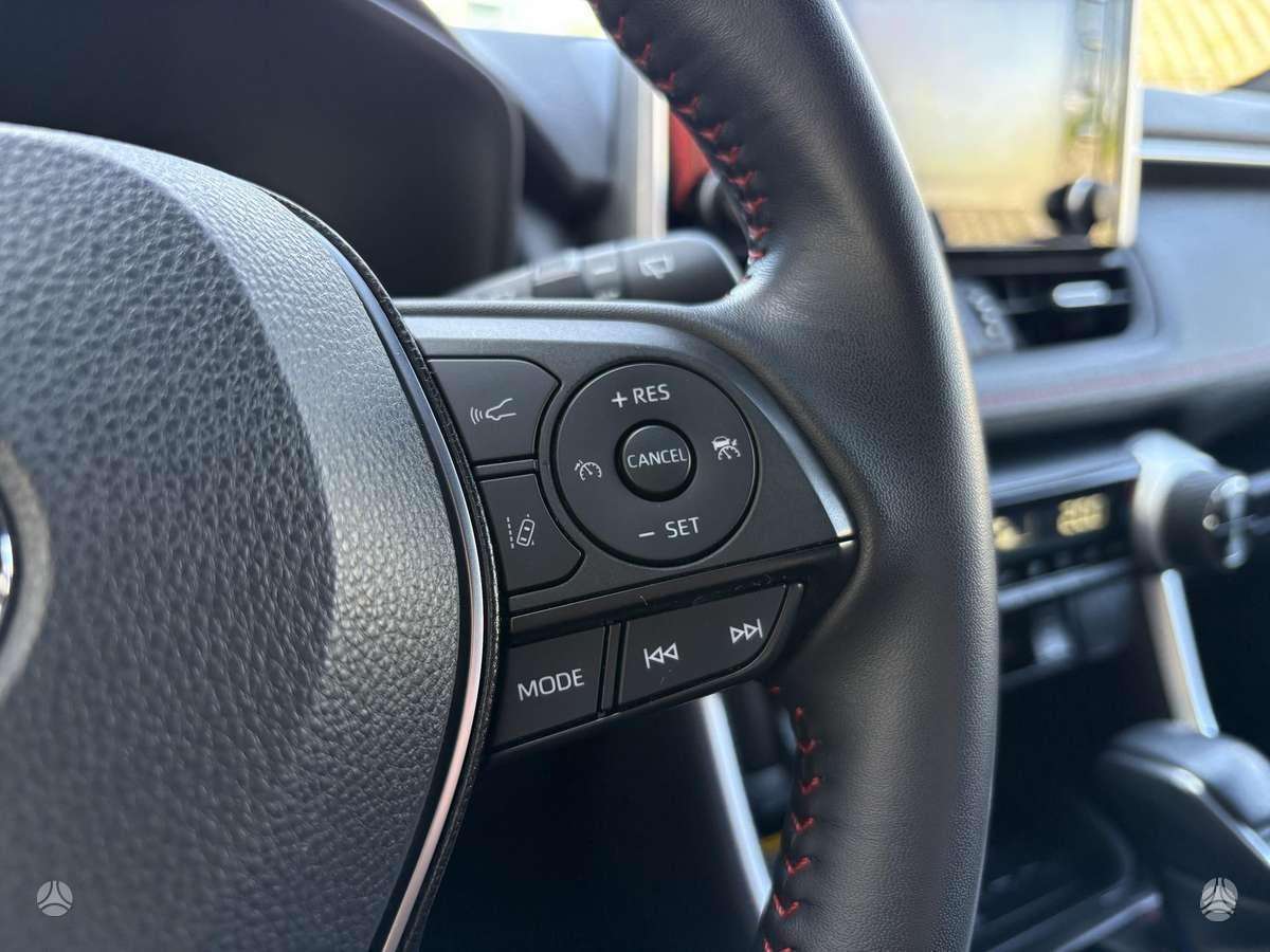 Toyota RAV4 - 9