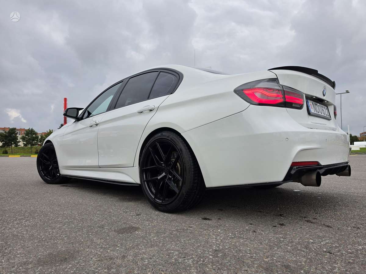 BMW 328, 2.0 l., Седан
