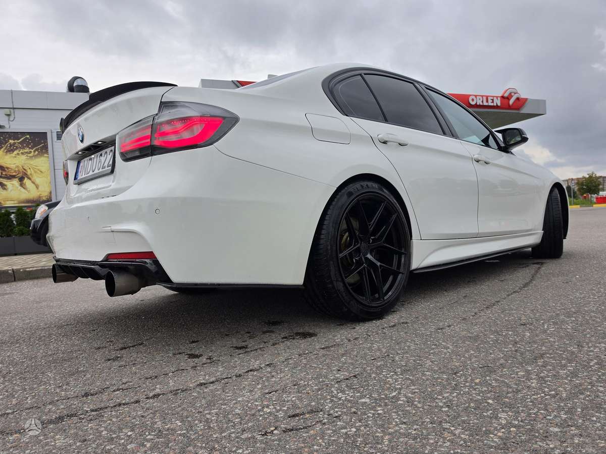BMW 328, 2.0 l., Седан