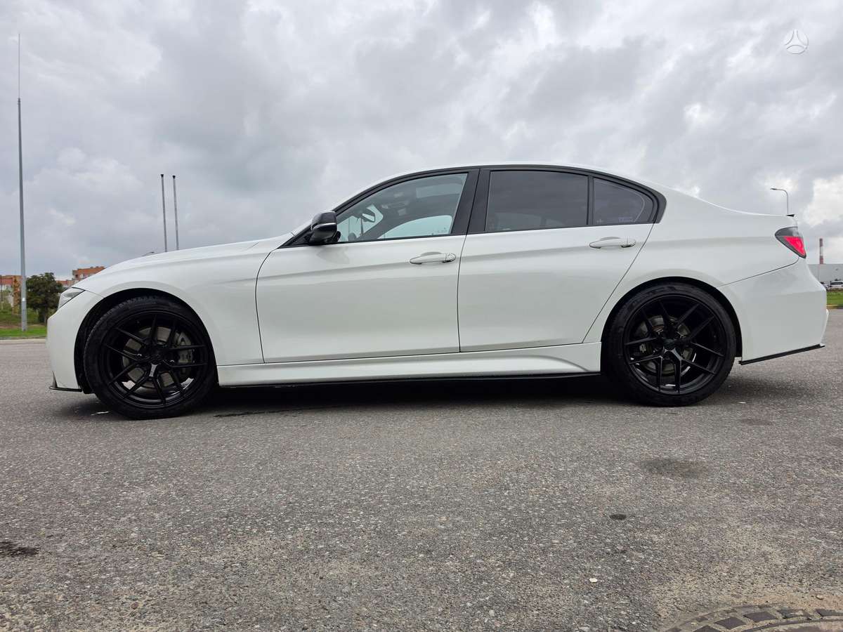 BMW 328, 2.0 l., Седан