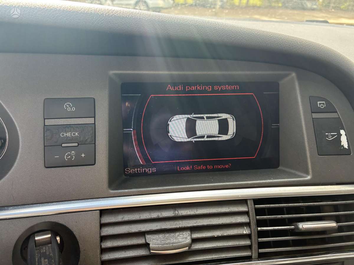 Audi A6, 3.1 l., Седан