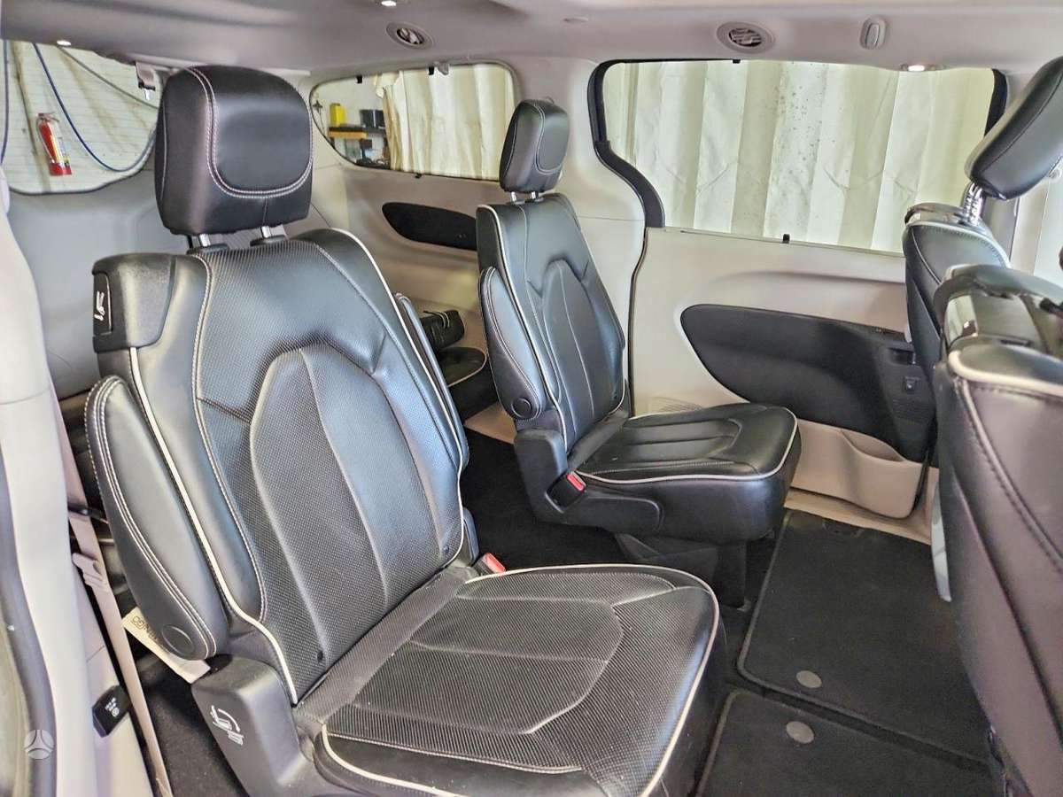 Chrysler Pacifica, 3.6 l., Минивэн