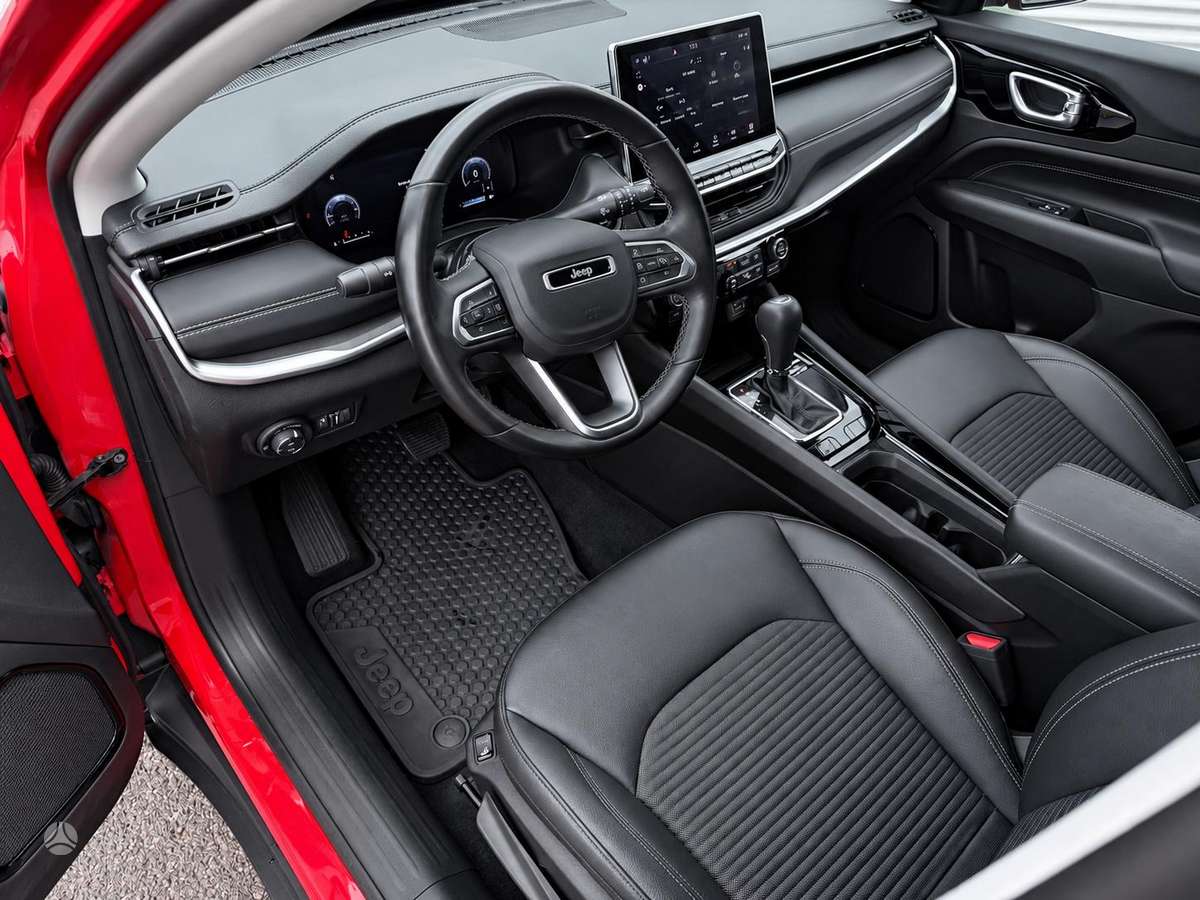 Jeep Compass, 1.3 l., off-road / crossover