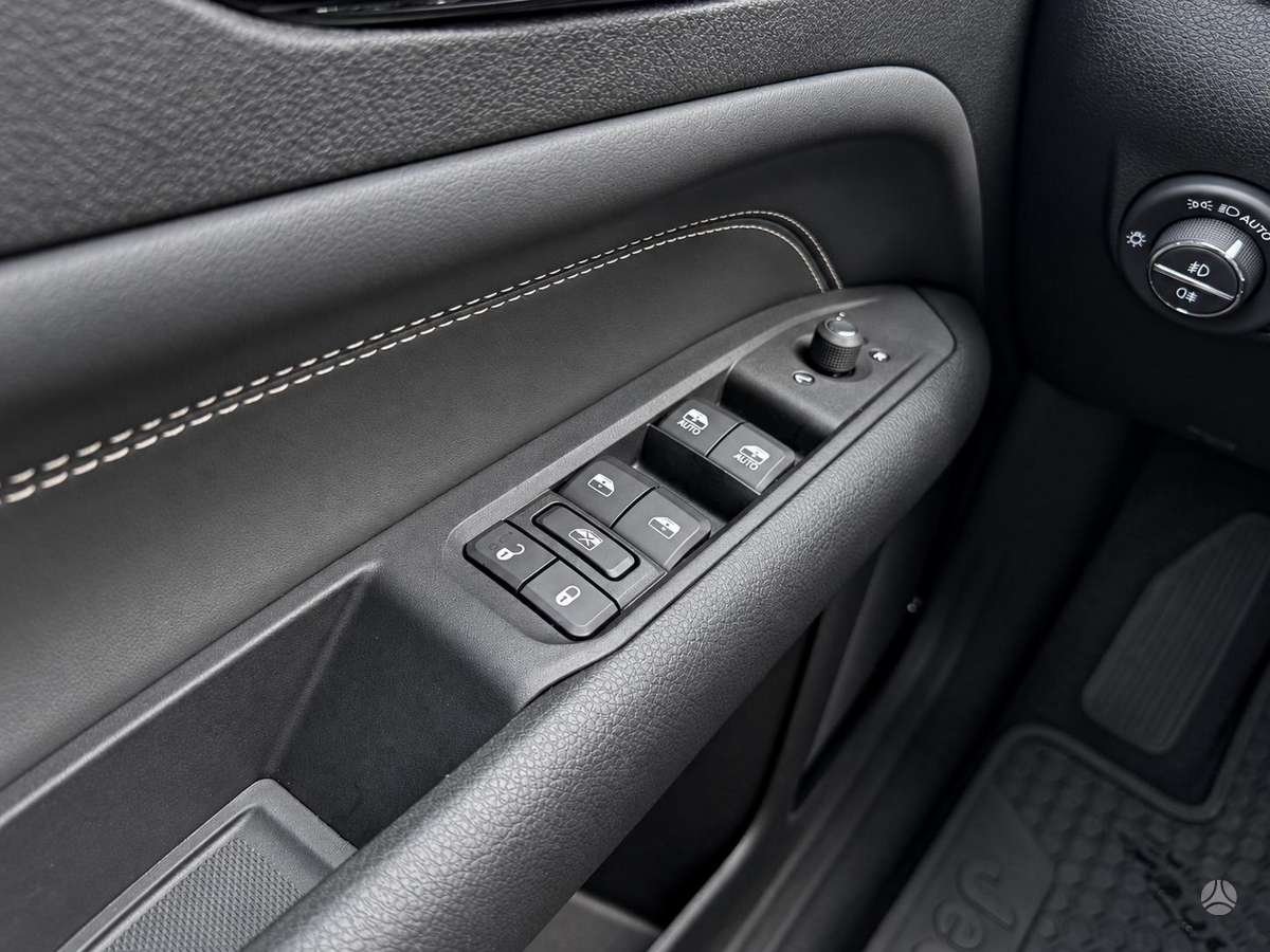 Jeep Compass, 1.3 l., off-road / crossover