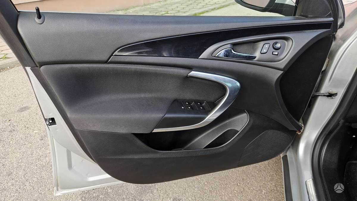 Opel Insignia, 2.0 l., Универсал