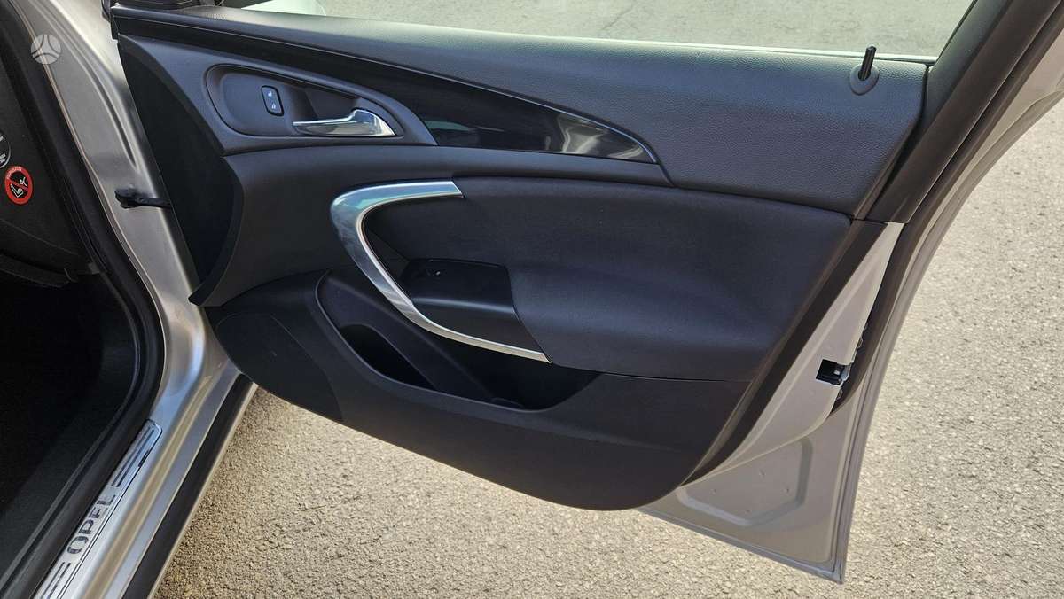 Opel Insignia, 2.0 l., Универсал