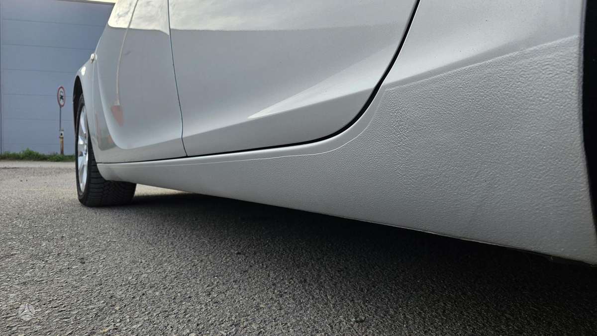 Opel Insignia, 2.0 l., Универсал