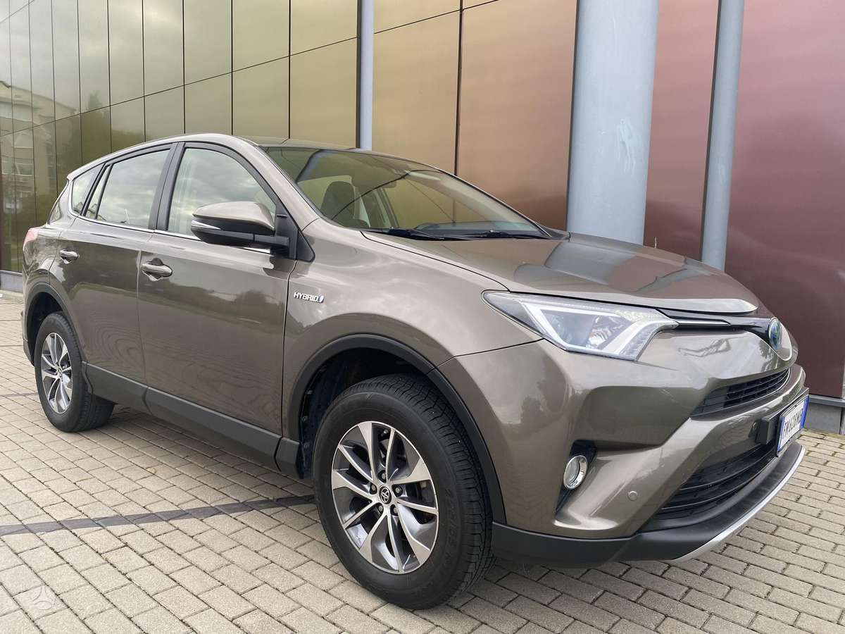 Toyota RAV4 - 1