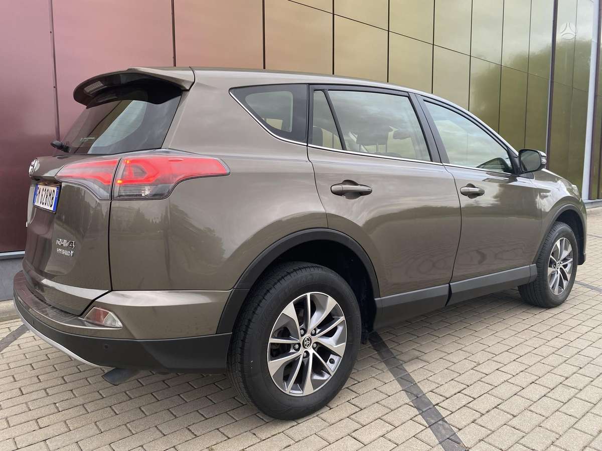 Toyota RAV4 - 3