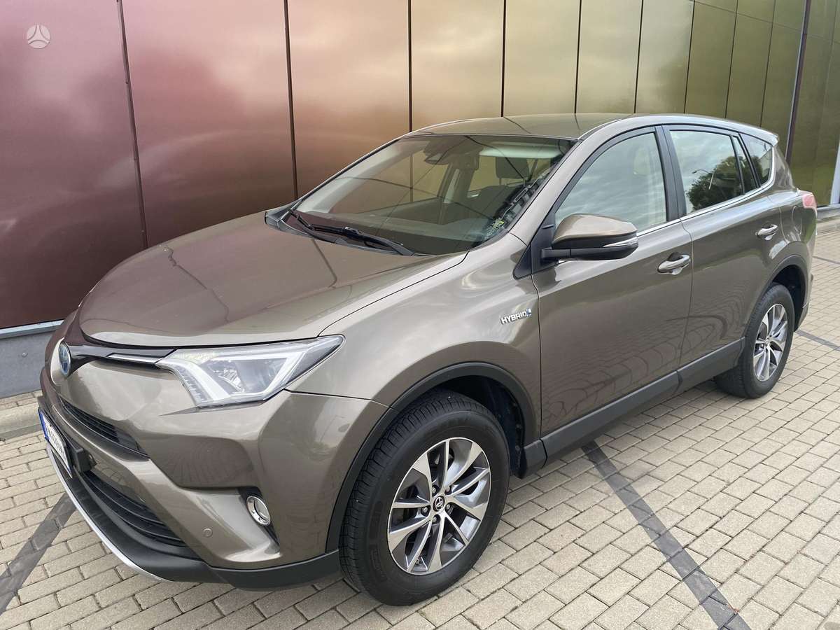 Toyota RAV4 - 8