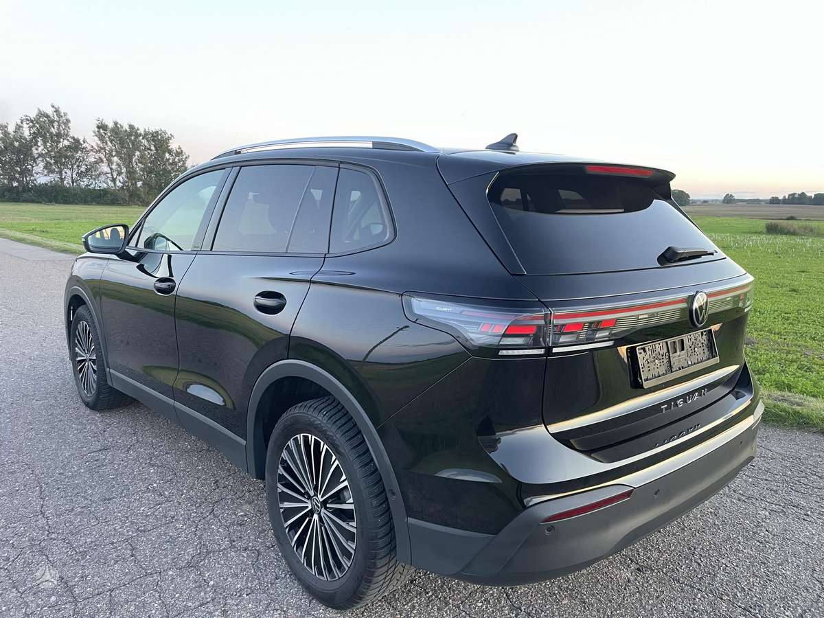 Volkswagen Tiguan - 4