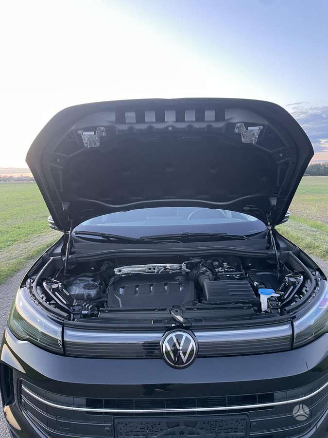 Volkswagen Tiguan - 7