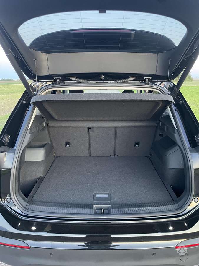Volkswagen Tiguan - 9