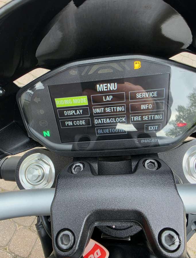 Ducati Monster 821cc, street / classic