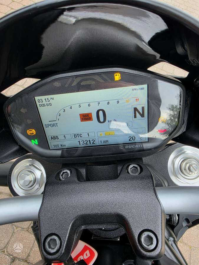 Ducati Monster 821cc, street / classic