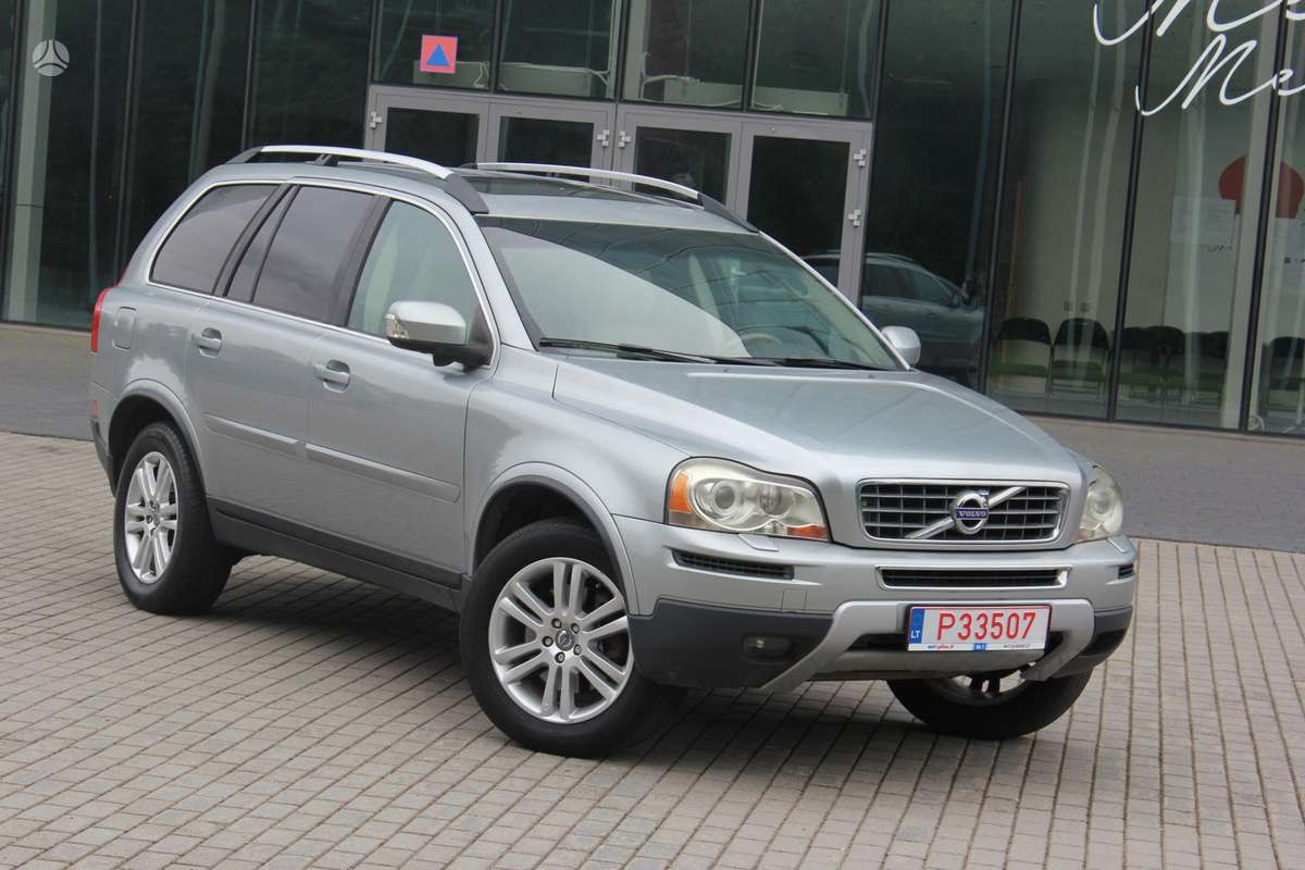 Volvo XC90 - 1