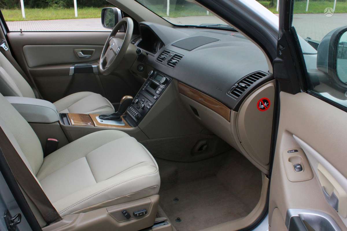 Volvo XC90 - 12