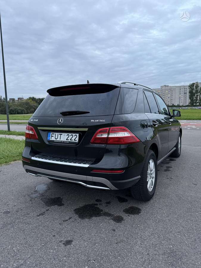 Mercedes-Benz ML350 - 8