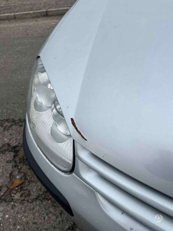 Volkswagen Golf - 5