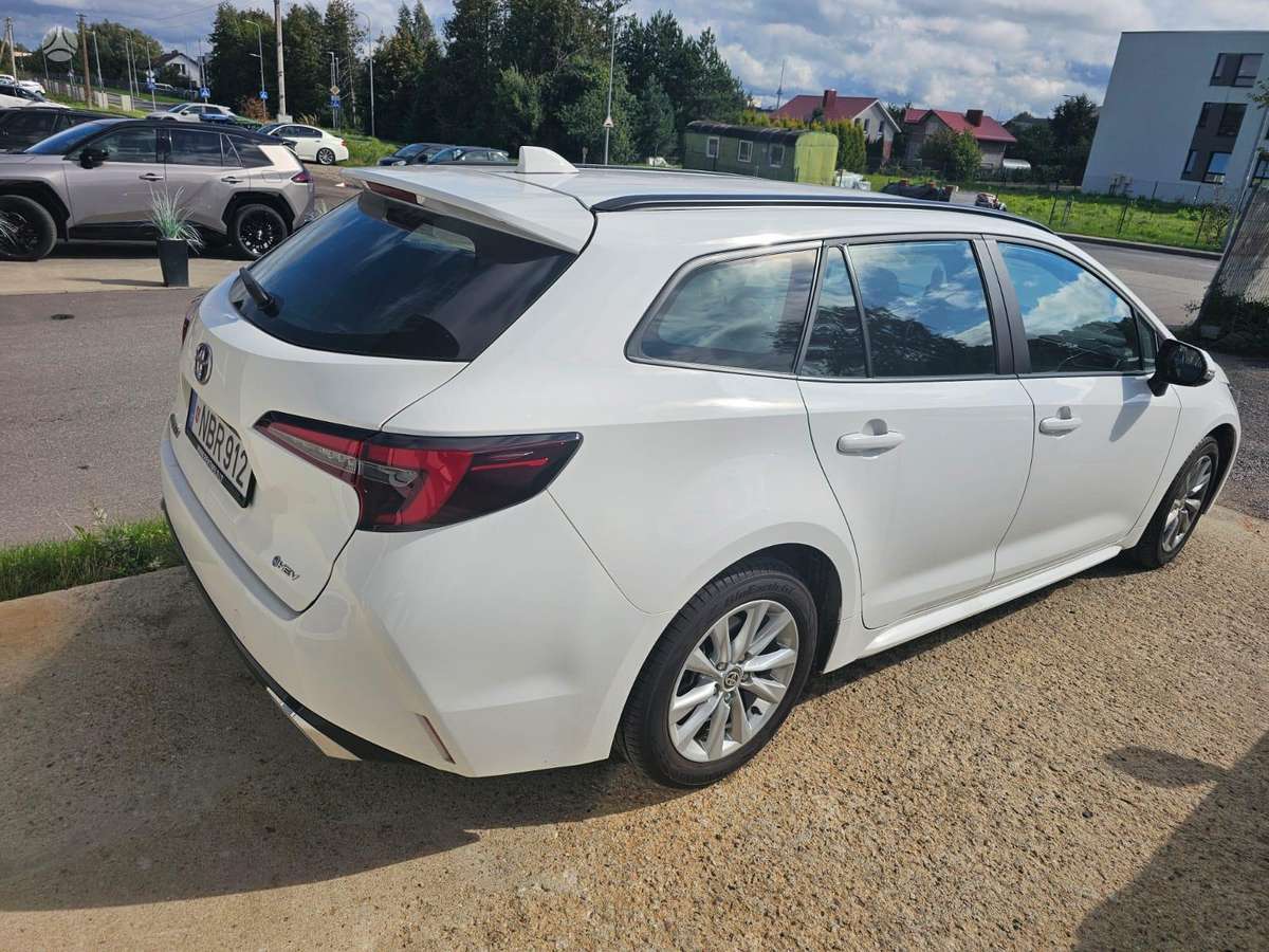 Toyota Corolla - 2