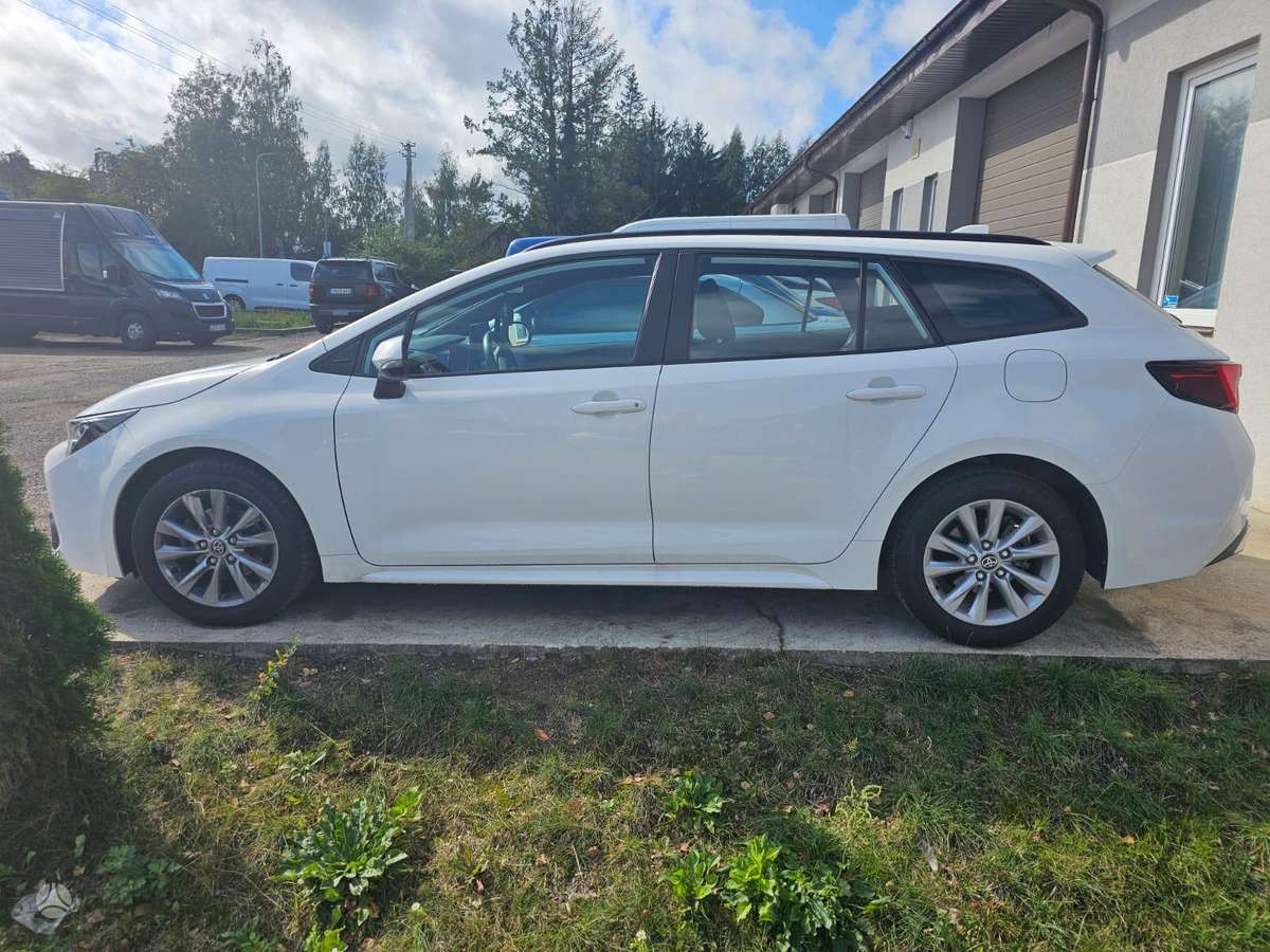 Toyota Corolla - 3