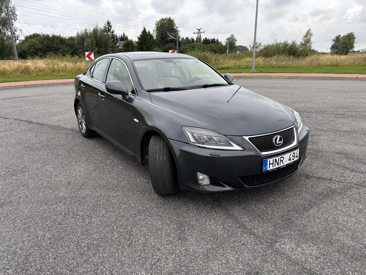 Lexus IS 220, 2.2 l., Седан