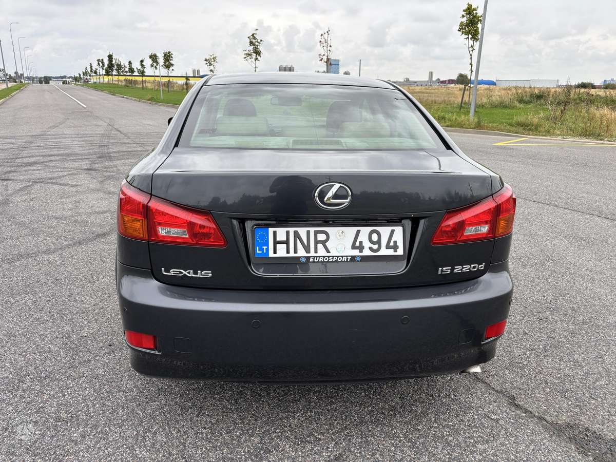 Lexus IS 220, 2.2 l., Седан