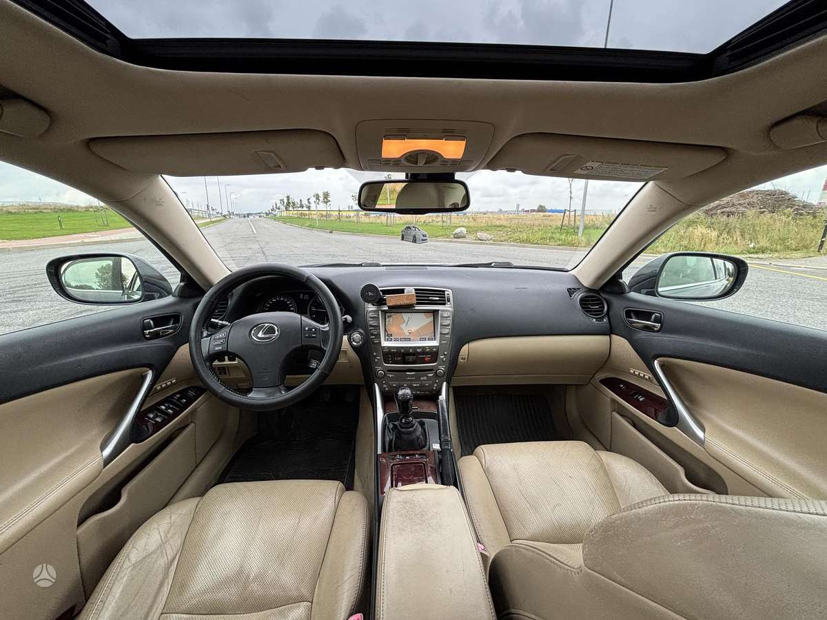 Lexus IS 220, 2.2 l., Седан