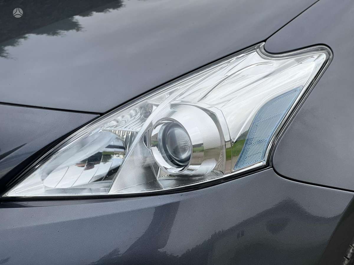 Toyota Prius+ - 8