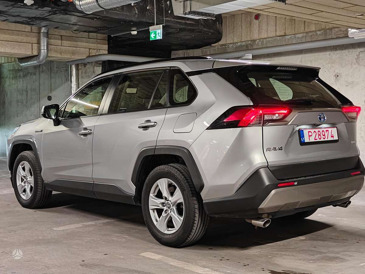 Toyota RAV4 - 7