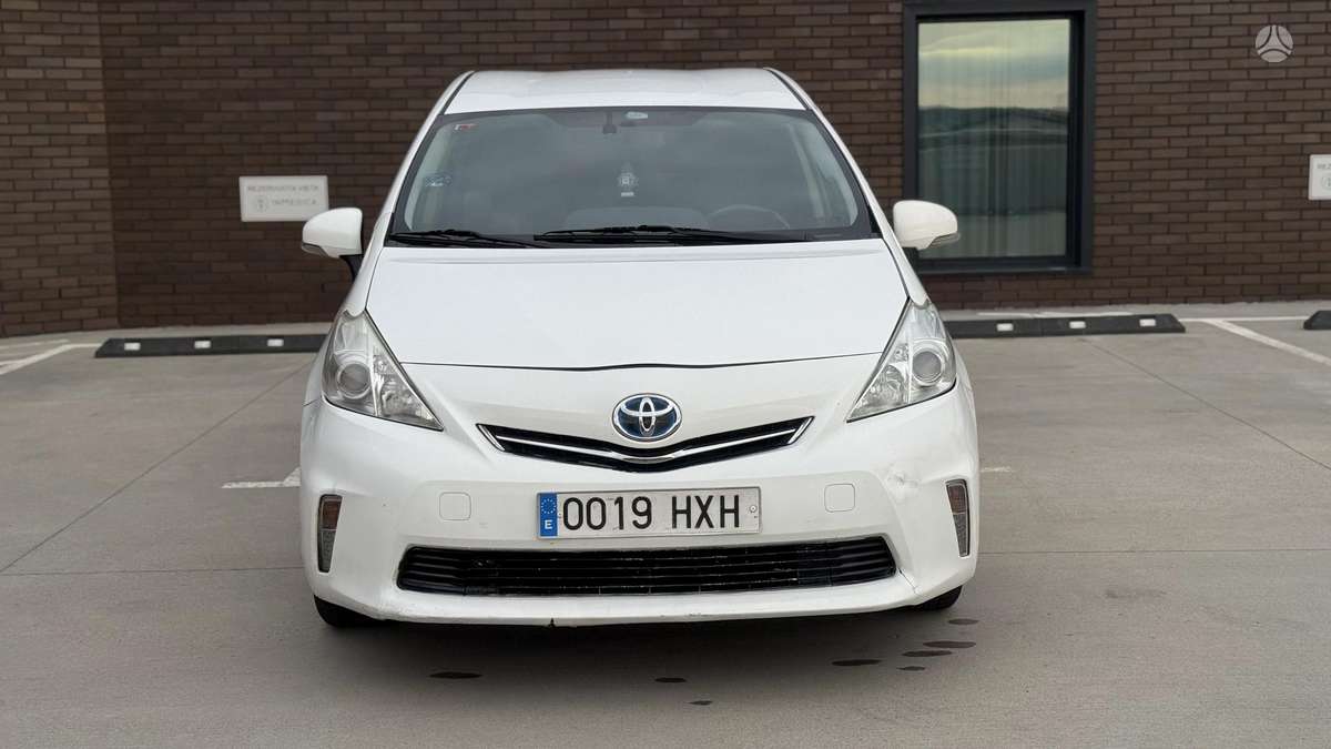 Toyota Prius+ - 6