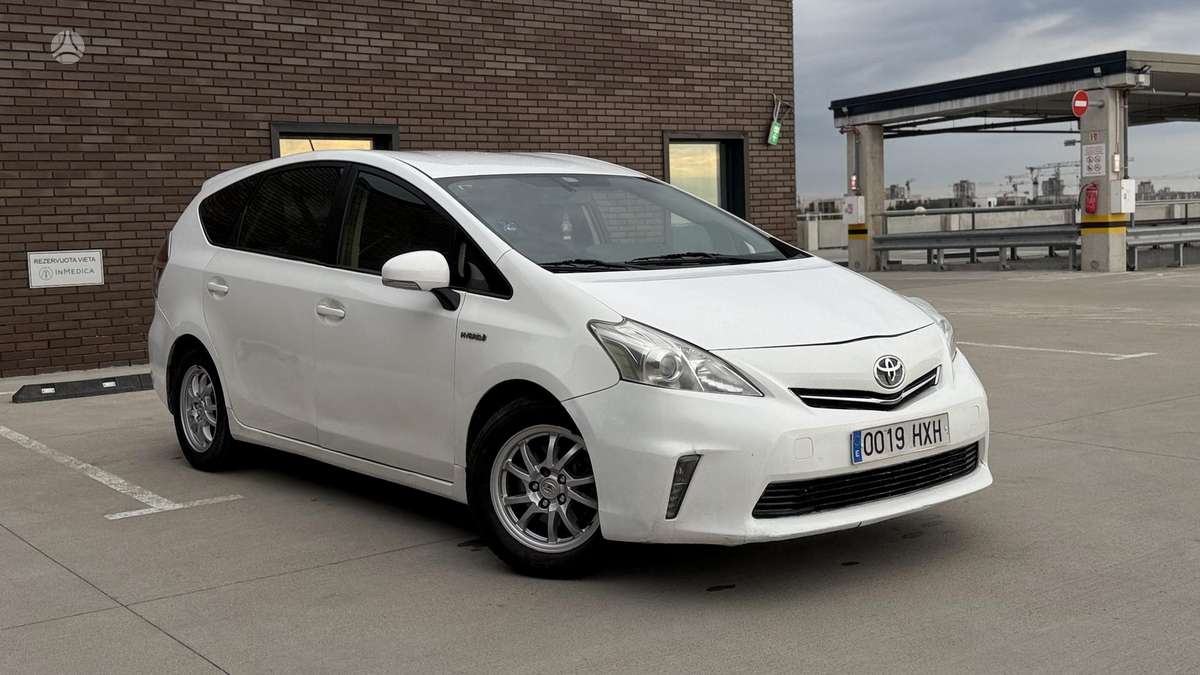 Toyota Prius+ - 7