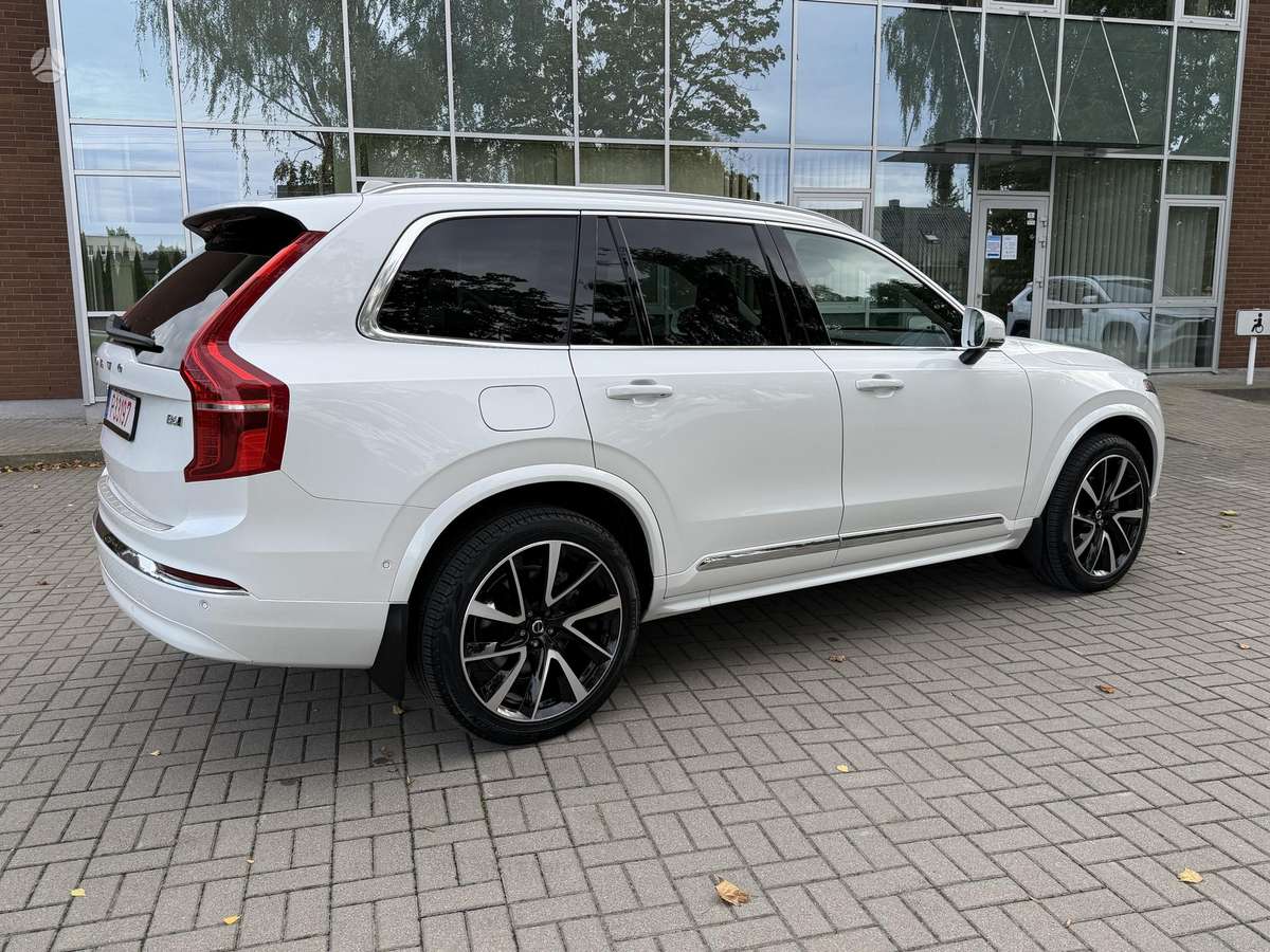 Volvo XC90 - 9