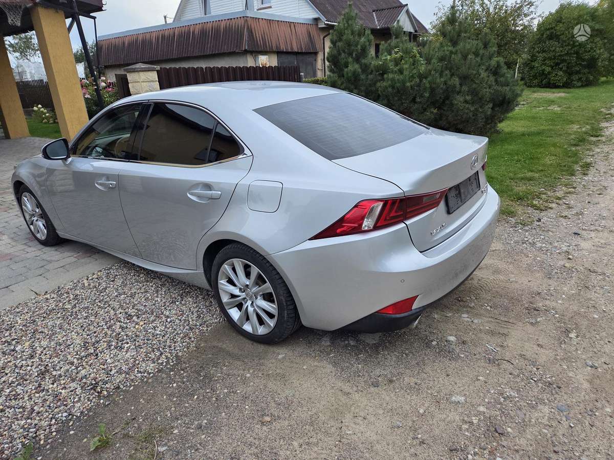 Lexus IS 250, 2.5 l., Седан