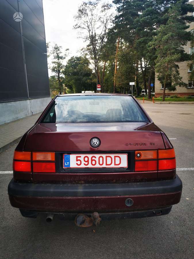 Volkswagen Vento - 5